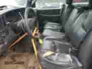 2004 Chevrolet Silverado 1500 с VIN 1GCEC19X94Z307901, выставлен на аукционе Copart как лот 51115355 с пробегом 187 090 миль миль и Списание • Salvage title. История ставок и продаж доступна на DreamBid. Изображение 7.