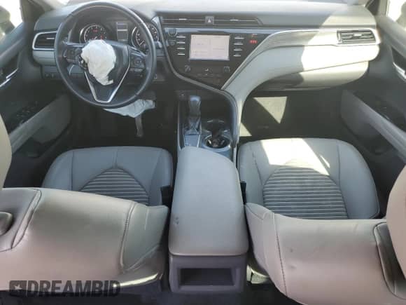 2018 Toyota Camry SE с VIN 4T1B11HK2JU002582, выставлен на аукционе Copart как лот 82613755 с пробегом 133 835 миль миль и Списание • Salvage title. История ставок и продаж доступна на DreamBid. Изображение 8.