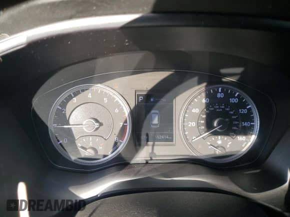 2019 Hyundai Santa Fe SE with VIN 5NMS23AD1KH062354, listed as a Copart auction lot 86306825 with 182,414 mi miles and Clean title. Bid and sale history available at DreamBid. Image 9.