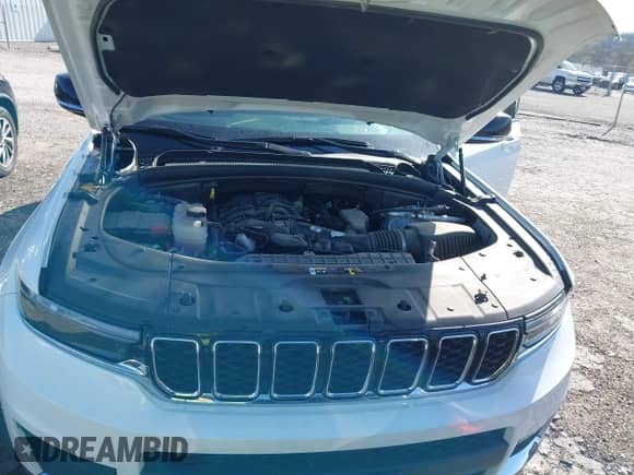 2022 Jeep Grand Cherokee Limited with VIN 1C4RJKBG8N8616323, listed as a IAAI auction lot 41958235 with 41,368 mi miles and . Bid and sale history available at DreamBid. Image 10.