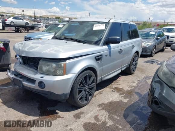 2008 Land Rover Range Rover Sport SC with VIN SALSH234X8A149073, listed as a IAAI auction lot 42856723 with 138,107 mi miles and . Bid and sale history available at DreamBid. Image 2.
