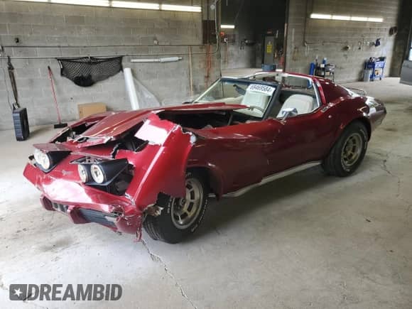 1977 Chevrolet Corvette z VIN 1Z37X7S438954, wystawiony jako Copart lot #69469584 z przebiegiem 6 678 mil mil oraz Czysty tytuł • Clean title. Historia ofert i sprzedaży dostępna na DreamBid. Obrazek 1.