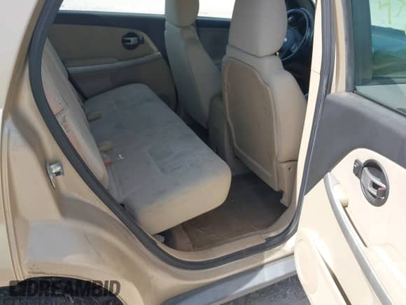 2006 Chevrolet Equinox LS с VIN 2CNDL23F766009715, выставлен на аукционе IAAI как лот 43086033 с пробегом 227 734 миль миль и . История ставок и продаж доступна на DreamBid. Изображение 8.
