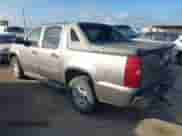 2007 Chevrolet Avalanche 3LT with VIN 3GNEC12017G245936, listed as a IAAI auction lot 43244355 with 152,610 mi miles and . Bid and sale history available at DreamBid. Image 3.