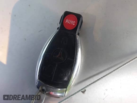 2015 Mercedes-Benz CLA 250 z VIN WDDSJ4GB3FN255103, wystawiony jako IAAI lot #42895806 z przebiegiem Nie podano mil oraz . Historia ofert i sprzedaży dostępna na DreamBid. Obrazek 11.