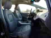 2019 Chevrolet Bolt EV Premier z VIN 1G1FZ6S03K4134764, wystawiony jako Copart lot #67142162 z przebiegiem 27 836 mil mil oraz . Historia ofert i sprzedaży dostępna na DreamBid. Obrazek 5.