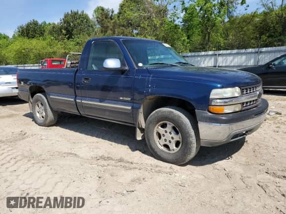 1999 Chevrolet Silverado 1500 LT with VIN 1GCEK14T1XE148617, listed as a Copart auction lot 52962515 with 220,173 mi miles and Clean title. Bid and sale history available at DreamBid. Image 4.