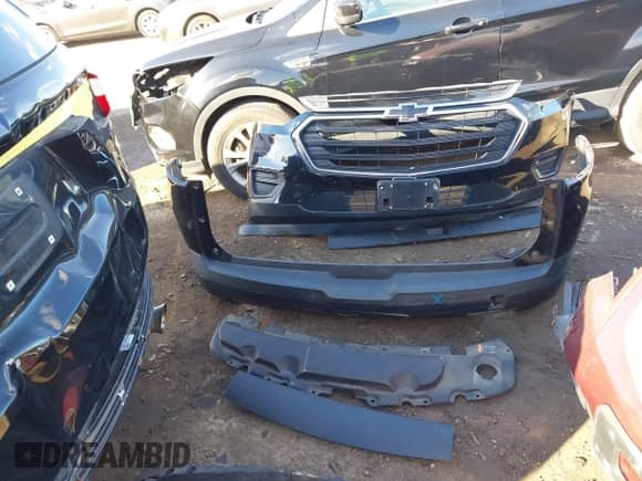 2019 Chevrolet Traverse LS with VIN 1GNERFKW4KJ275911, listed as a IAAI auction lot 43424478 with 137,381 mi miles and . Bid and sale history available at DreamBid. Image 12.