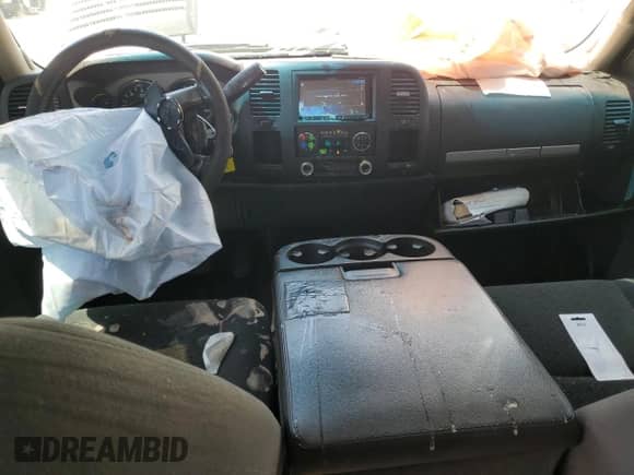 2008 Chevrolet Silverado 2500HD 1LT с VIN 1GCHC23K18F205502, выставлен на аукционе Copart как лот 56189075 с пробегом 234 513 миль миль и Списание • Salvage title. История ставок и продаж доступна на DreamBid. Изображение 8.