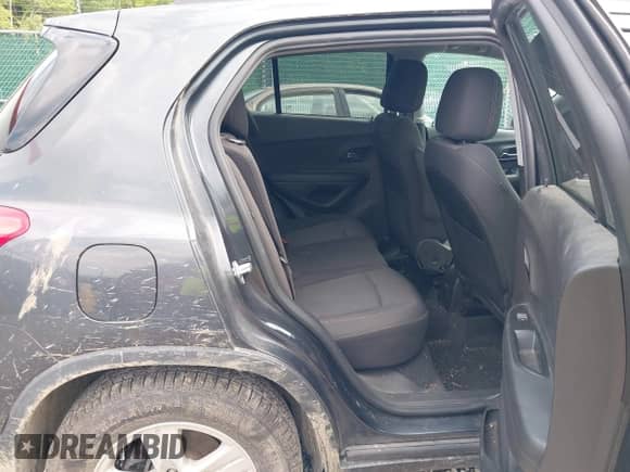 2017 Chevrolet Trax LT с VIN 3GNCJPSB2HL194070, выставлен на аукционе IAAI как лот 42463120 с пробегом 65 096 миль миль и . История ставок и продаж доступна на DreamBid. Изображение 8.