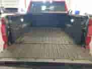 2024 Toyota Tacoma SR5 z VIN 3TYLB5JNXRT023878, wystawiony jako IAAI lot #43246001 z przebiegiem 9 321 mil mil oraz . Historia ofert i sprzedaży dostępna na DreamBid. Obrazek 17.