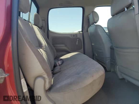 2002 Toyota Tacoma PreRunner z VIN 5TEGM92N62Z118802, wystawiony jako Copart lot #66684755 z przebiegiem 216 147 mil mil oraz Szkoda całkowita • Salvage title. Historia ofert i sprzedaży dostępna na DreamBid. Obrazek 10.