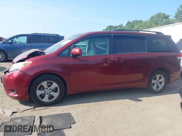 2014 Toyota Sienna LE AAS with VIN 5TDKK3DC5ES446514, listed as a IAAI auction lot 42974598 with 191,916 mi miles and . Bid and sale history available at DreamBid. Image 14.