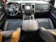 2017 Ram 1500 Rebel z VIN 1C6RR7YTXHS850780, wystawiony jako Copart lot #63870785 z przebiegiem 91 040 mil mil oraz Szkoda całkowita • Salvage title. Historia ofert i sprzedaży dostępna na DreamBid. Obrazek 8.