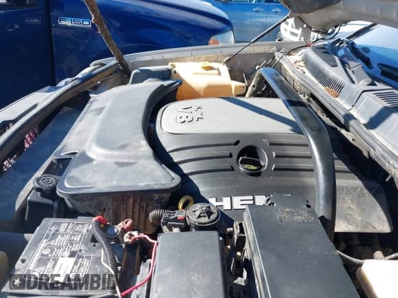 2009 Jeep Grand Cherokee with VIN 1J8HR68T39C540795, listed as a IAAI auction lot 41379112 with 236,624 mi miles and . Bid and sale history available at DreamBid. Image 10.