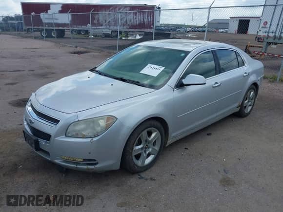 2009 Chevrolet Malibu 1LT с VIN 1G1ZH57B79F106081, выставлен на аукционе IAAI как лот 42818814 с пробегом 255 070 миль миль и . История ставок и продаж доступна на DreamBid. Изображение 2.