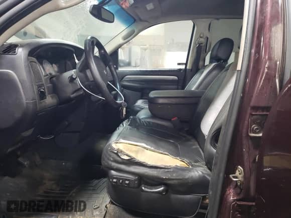2005 Dodge RAM with VIN 3D2WS38C25G851056, listed as a Copart auction lot 87059884 with 304,872 mi miles and Salvage title. Bid and sale history available at DreamBid. Image 7.