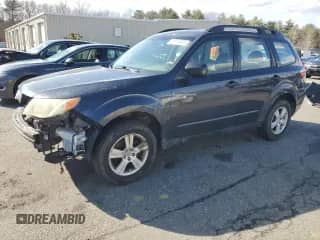 2010 Subaru Forester X с VIN JF2SH6BC6AG918308, выставлен на аукционе Copart как лот 49710405 с пробегом 206 090 миль миль и Списание • Salvage title. История ставок и продаж доступна на DreamBid. Изображение 1.