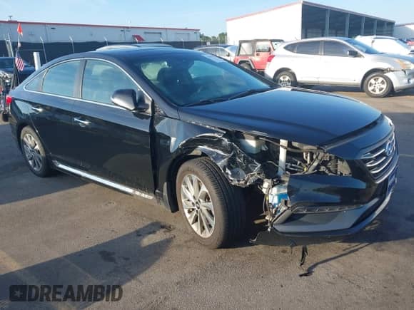 2017 Hyundai Sonata Sport with VIN 5NPE34AFXHH556161, listed as a IAAI auction lot 43277147 with 149,001 mi miles and . Bid and sale history available at DreamBid. Image 1.