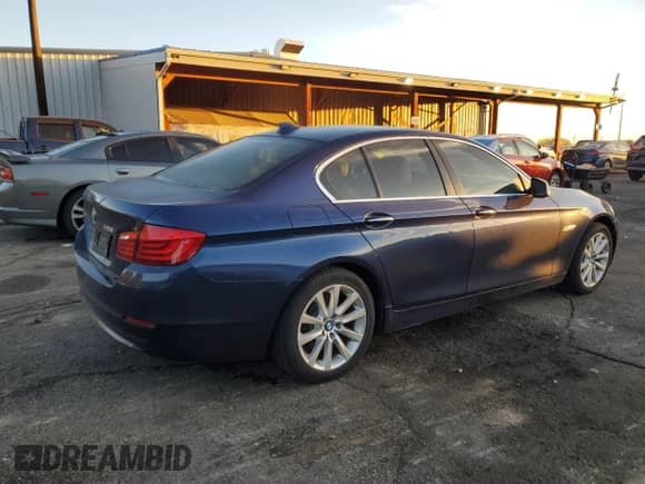 2013 BMW 5 Series 528i xDrive с VIN WBAXH5C59DD108009, выставлен на аукционе Copart как лот 90404235 с пробегом 101 868 миль миль и Чистый • Clean title. История ставок и продаж доступна на DreamBid. Изображение 3.