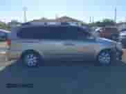 2008 Hyundai Entourage GLS z VIN KNDMC233186046598, wystawiony jako IAAI lot #43331431 z przebiegiem 165 660 mil mil oraz . Historia ofert i sprzedaży dostępna na DreamBid. Obrazek 13.