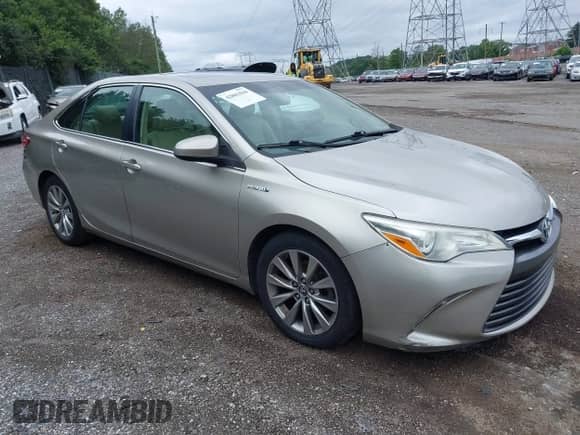 2016 Toyota Camry LE z VIN 4T1BD1FK9GU178077, wystawiony jako IAAI lot #42881844 z przebiegiem 264 207 mil mil oraz . Historia ofert i sprzedaży dostępna na DreamBid. Obrazek 1.