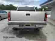 2006 Chevrolet Silverado 1500 LS с VIN 2GCEC13V061222321, выставлен на аукционе Copart как лот 72090955 с пробегом 327 426 миль миль и Списание • Salvage title. История ставок и продаж доступна на DreamBid. Изображение 6.
