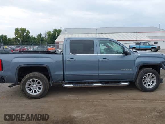 2016 GMC Sierra 1500 z VIN 3GTU2MEH7GG124578, wystawiony jako IAAI lot #43267104 z przebiegiem 291 718 mil mil oraz . Historia ofert i sprzedaży dostępna na DreamBid. Obrazek 13.