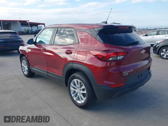 2024 Chevrolet TrailBlazer LS with VIN KL79MMS23RB142892, listed as a IAAI auction lot 40777333 with 5,812 mi miles and . Bid and sale history available at DreamBid. Image 3.