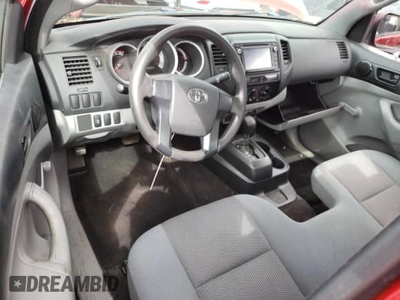 2014 Toyota Tacoma с VIN 5TFNX4CN8EX042382, выставлен на аукционе Copart как лот 84870715 с пробегом 95 389 миль миль и Списание • Salvage title. История ставок и продаж доступна на DreamBid. Изображение 8.