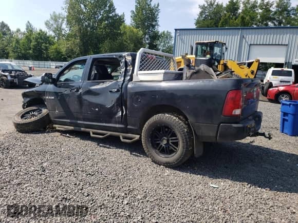 2010 Dodge 1500 Sport с VIN 1D7RV1CT8AS254149, выставлен на аукционе Copart как лот 62070375 с пробегом 211 340 миль миль и Списание • Salvage title. История ставок и продаж доступна на DreamBid. Изображение 2.