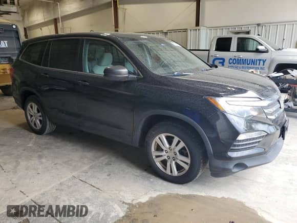 2016 Honda Pilot LX z VIN 5FNYF6H19GB037531, wystawiony jako Copart lot #69114275 z przebiegiem 137 505 mil mil oraz Nie do naprawy • Non repairable. Historia ofert i sprzedaży dostępna na DreamBid. Obrazek 4.