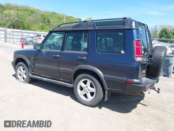 2000 Land Rover Discovery Cloth с VIN SALTY1242YA250771, выставлен на аукционе IAAI как лот 42231046 с пробегом Не указан миль и . История ставок и продаж доступна на DreamBid. Изображение 3.