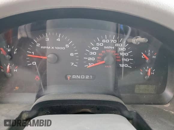 2005 Ford F-150 STX z VIN 1FTRX12W45FB60462, wystawiony jako Copart lot #82183875 z przebiegiem 194 841 mil mil oraz Szkoda całkowita • Salvage title. Historia ofert i sprzedaży dostępna na DreamBid. Obrazek 9.