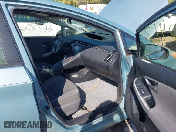 2013 Toyota Prius Two with VIN JTDKN3DUXD5585140, listed as a IAAI auction lot 43185417 with 66,283 mi miles and . Bid and sale history available at DreamBid. Image 5.