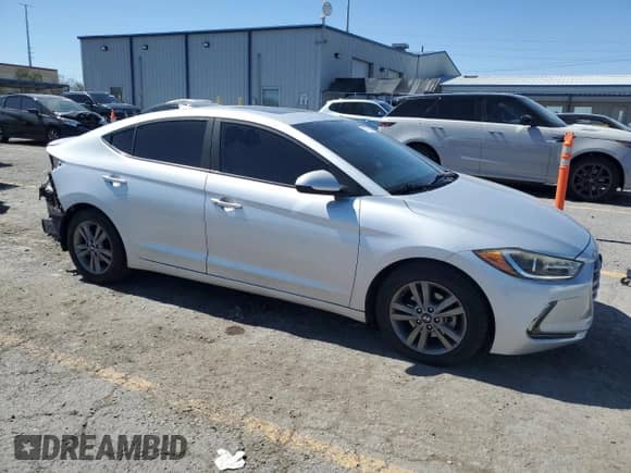 2018 Hyundai Elantra Limited с VIN KMHD84LF2JU572193, выставлен на аукционе Copart как лот 82140385 с пробегом 96 319 миль миль и Списание • Salvage title. История ставок и продаж доступна на DreamBid. Изображение 4.