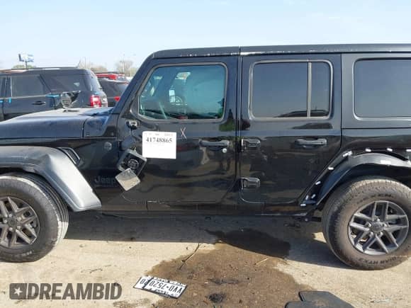 2024 Jeep Wrangler Sport S с VIN 1C4PJXDNXRW349946, выставлен на аукционе IAAI как лот 41748865 с пробегом 6 310 миль миль и . История ставок и продаж доступна на DreamBid. Изображение 15.