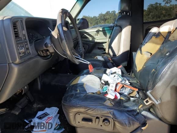 2002 Chevrolet Avalanche with VIN 3GNEC13T42G360967, listed as a Copart auction lot 81183535 with Not provided miles and Salvage title. Bid and sale history available at DreamBid. Image 7.