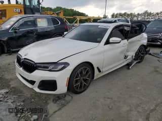 2021 BMW 5 Series 530i xDrive с VIN WBA13BJ0XMWX27605, выставлен на аукционе Copart как лот 62849485 с пробегом Не указан миль и Списание • Salvage title. История ставок и продаж доступна на DreamBid. Изображение 1.