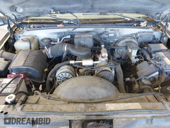 1999 Chevrolet Suburban with VIN 3GNFK16R4XG258423, listed as a IAAI auction lot 43541377 with 300,968 mi miles and . Bid and sale history available at DreamBid. Image 10.