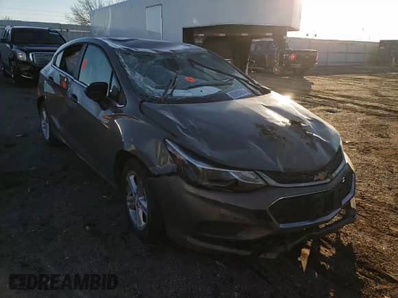 2018 Chevrolet Cruze LT z VIN 3G1BH6SE3JS636492, wystawiony jako Copart lot #80988884 z przebiegiem Nie podano mil oraz Szkoda całkowita • Salvage title. Historia ofert i sprzedaży dostępna na DreamBid. Obrazek 11.