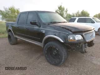 2002 Ford F-150 XLT с VIN 1FTRW07L32KB73475, выставлен на аукционе IAAI как лот 43402556 с пробегом 157 165 миль миль и . История ставок и продаж доступна на DreamBid. Изображение 1.