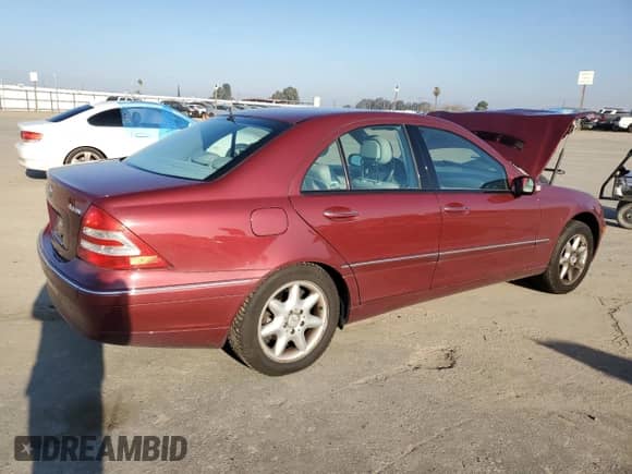 2003 Mercedes-Benz C 320 с VIN WDBRF84J73F323680, выставлен на аукционе Copart как лот 41707935 с пробегом 143 995 миль миль и Списание • Salvage title. История ставок и продаж доступна на DreamBid. Изображение 3.
