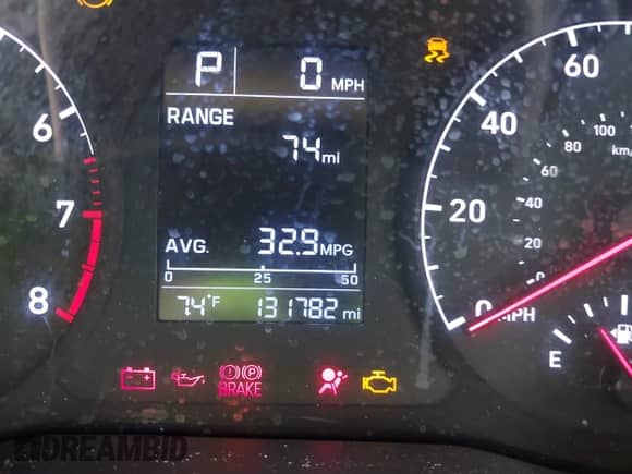 2018 Hyundai Accent SE z VIN 3KPC24A33JE024857, wystawiony jako IAAI lot #43279253 z przebiegiem 131 782 mil mil oraz . Historia ofert i sprzedaży dostępna na DreamBid. Obrazek 16.