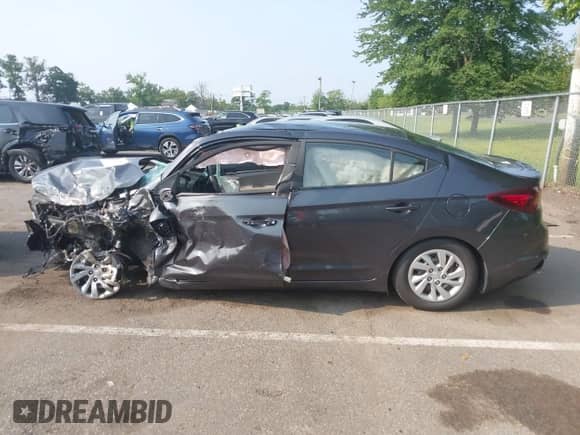 2020 Hyundai Elantra SE с VIN 5NPD74LF1LH585683, выставлен на аукционе IAAI как лот 42897828 с пробегом Не указан миль и . История ставок и продаж доступна на DreamBid. Изображение 14.