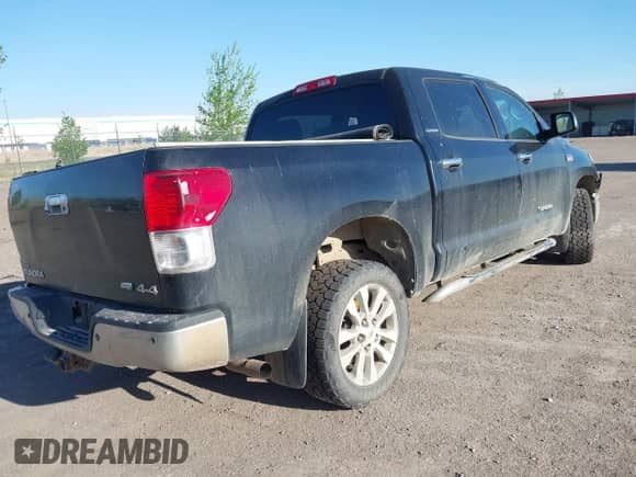 2013 Toyota Tundra Limited с VIN 5TFHW5F19DX313379, выставлен на аукционе IAAI как лот 42240976 с пробегом 164 558 миль миль и . История ставок и продаж доступна на DreamBid. Изображение 4.