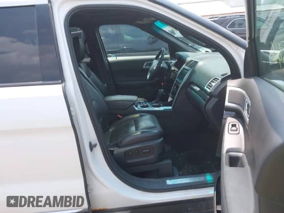 2011 Ford Explorer Limited с VIN 1FMHK8F85BGA82578, выставлен на аукционе IAAI как лот 42888346 с пробегом 218 074 миль миль и . История ставок и продаж доступна на DreamBid. Изображение 5.