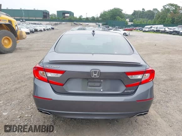 2018 Honda Accord Sport с VIN 1HGCV1F35JA097019, выставлен на аукционе IAAI как лот 42921179 с пробегом 137 695 миль миль и . История ставок и продаж доступна на DreamBid. Изображение 17.