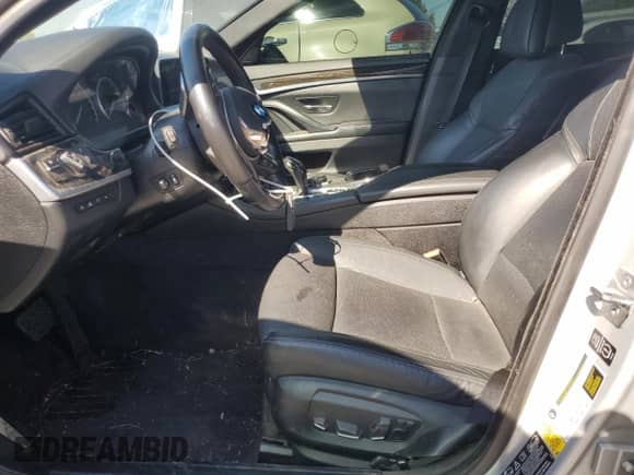 2015 BMW 5 Series 550i xDrive with VIN WBAKP9C50FD979369, listed as a Copart auction lot 85325205 with 95,736 mi miles and Salvage title. Bid and sale history available at DreamBid. Image 7.