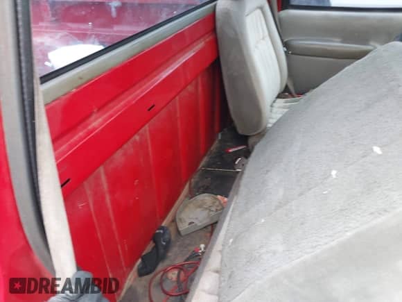 1995 GMC Sierra 1500 с VIN 1GTEC14Z2SZ561990, выставлен на аукционе IAAI как лот 42359748 с пробегом 367 569 миль миль и . История ставок и продаж доступна на DreamBid. Изображение 8.